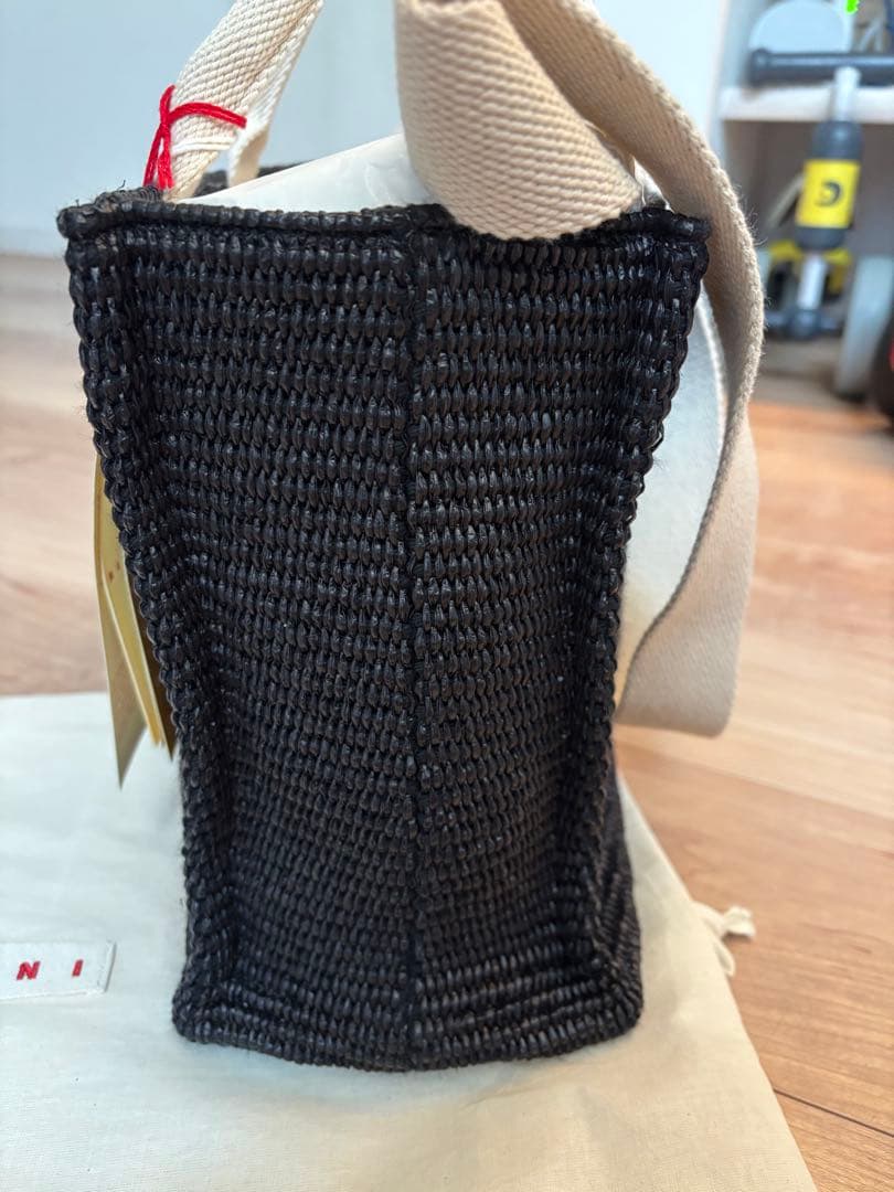 MARNI 黒 かごバッグ 保存袋付き