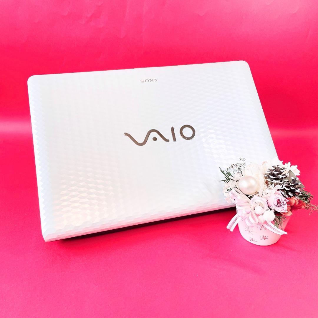 大人気❣️VAIOノートパソコン✨️おしゃれ白Windows11快適SSDカメラ付き
