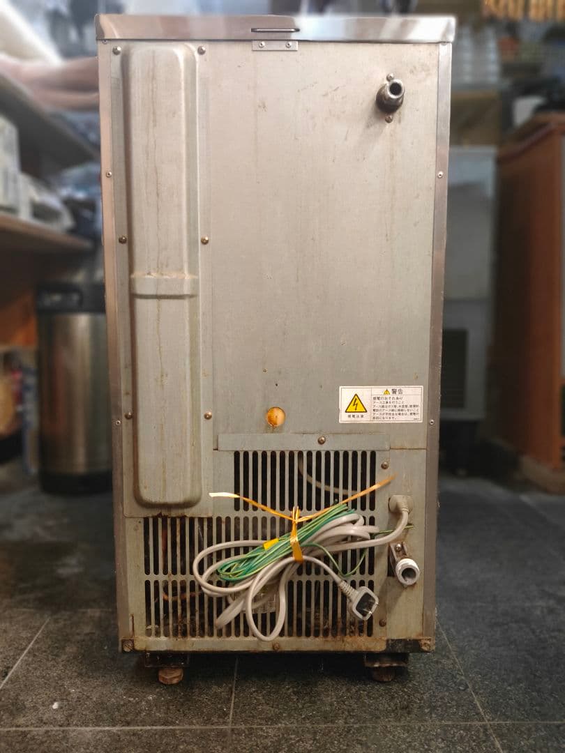 【氷の錬金術師⠀】ホシザキ製氷機 IM-25L-1 製造番号K11371