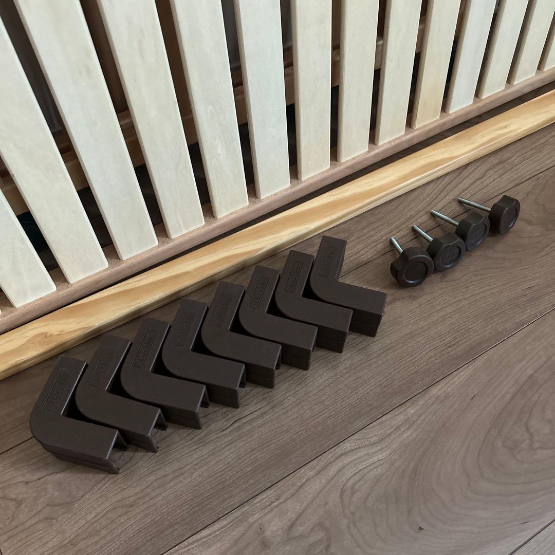 ファルスカ ベッドサイドベッド03