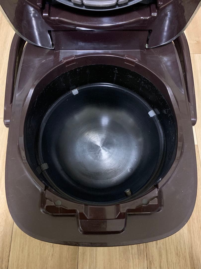 18年製　象印圧力炊飯器 NW-JB10 5.5合　ブラウン