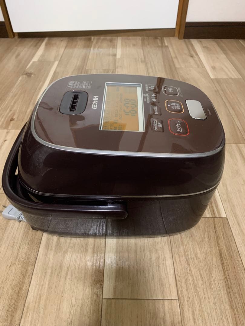 18年製　象印圧力炊飯器 NW-JB10 5.5合　ブラウン