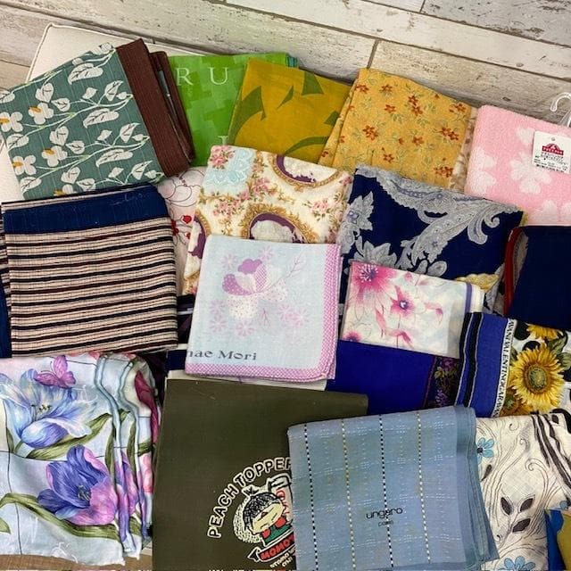 スカーフ ハンカチ大量まとめ　フェンディ CELINE YSL他 60枚以上