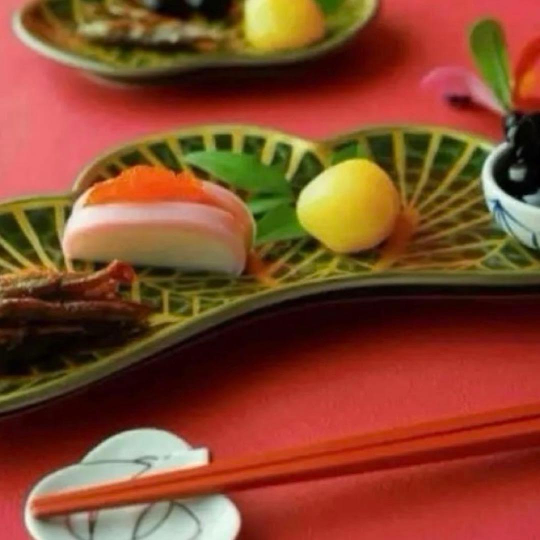 【新品】【大人気】有田焼幸楽窯 錦茶緑金松葉形前菜皿3枚セット　縁起物