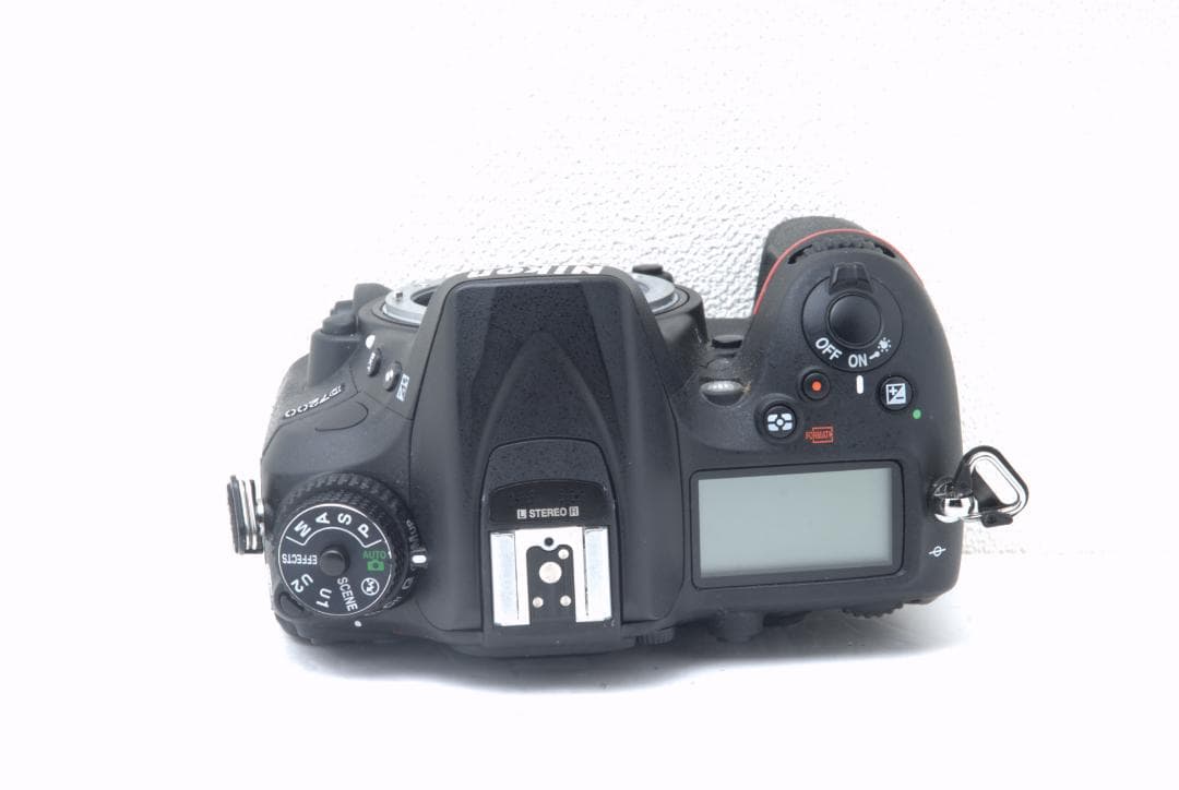 【 美品】Nikon ニコン D7200 Nikon DX 18-140mm