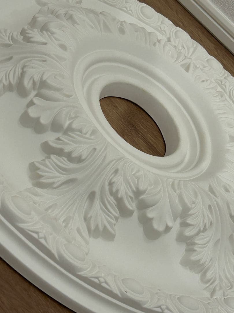 ｉＬｕｍ　イルム シャンデリアとシーリングメダリオン