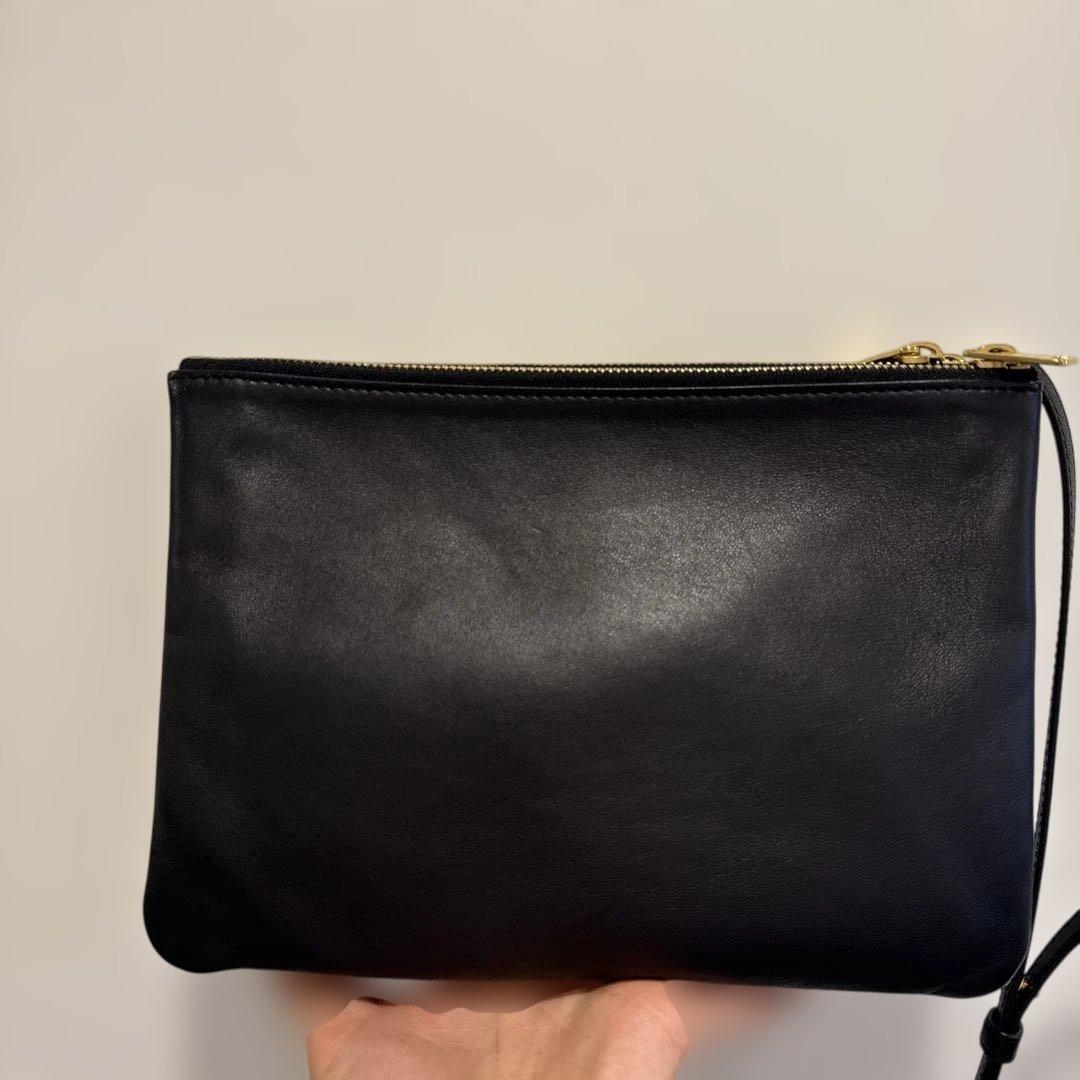 【最終値下】セリーヌ 新ロゴ トリオ ショルダーバッグ レザー 黒