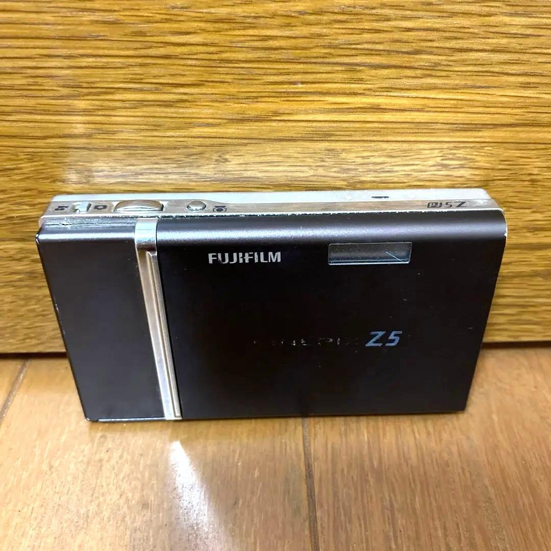 【フジフィルム※収納ケース付※】FINEPIX Z5 ブラック　FUJIFILM