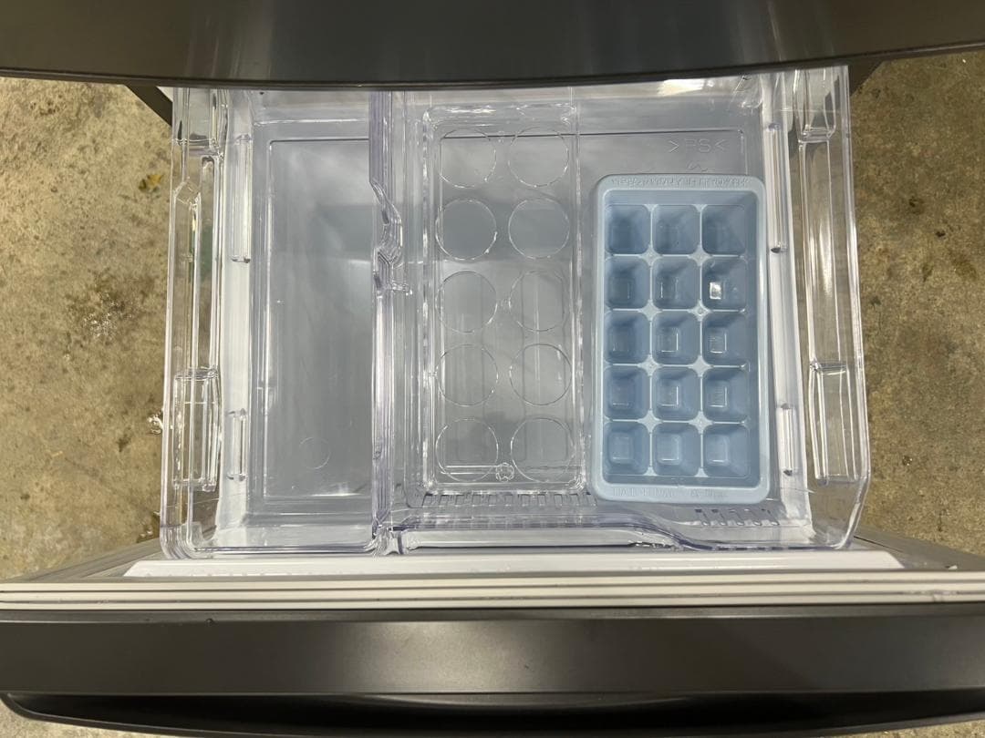 大阪送料無料★3か月保障付き★冷蔵庫★2023年★MR-P15J-H★R-297