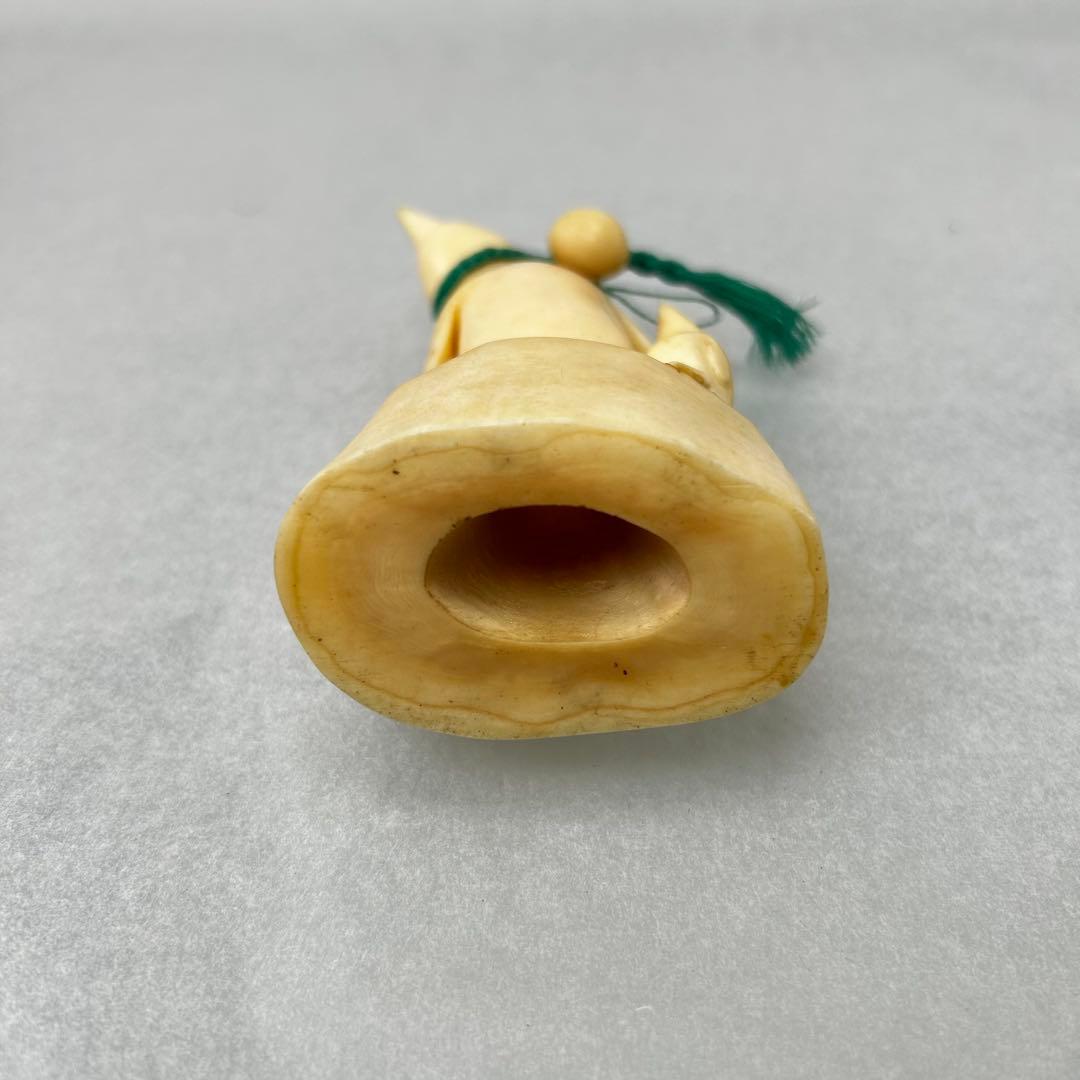 鯨歯工芸品　 ペンギンの置物 193g