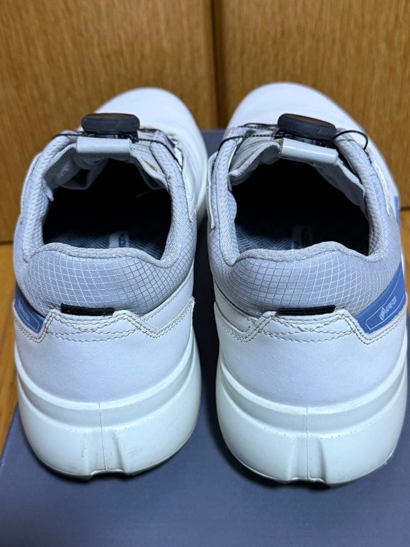 値引き　Ecco ゴルフシューズ BOAシステム ホワイト/ブルー　２６.５cm