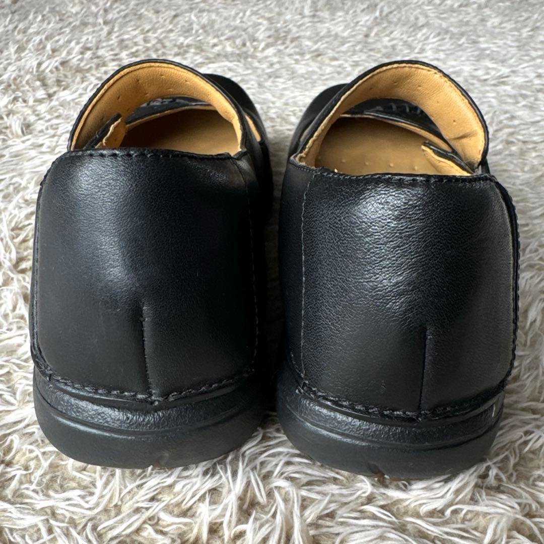 Clarks〈クラークス〉 本革　レザー　コンフォートフラットシューズ　ブラック