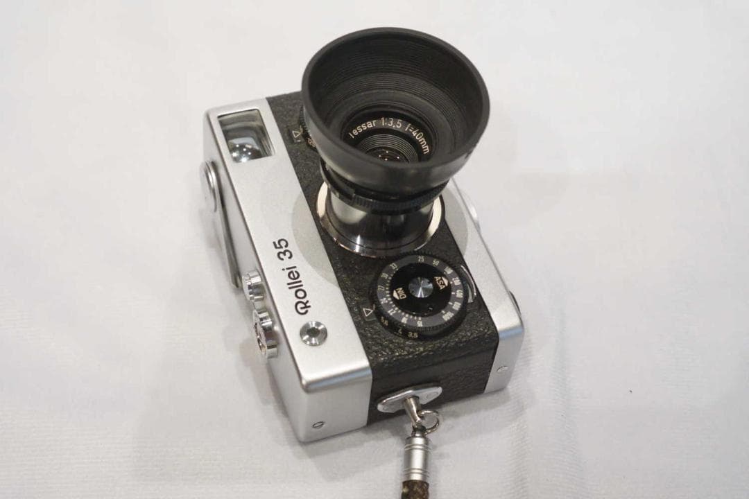 Rollei 35 シンガポール製　テッサー40ミリf/3.5　希少フィルター付