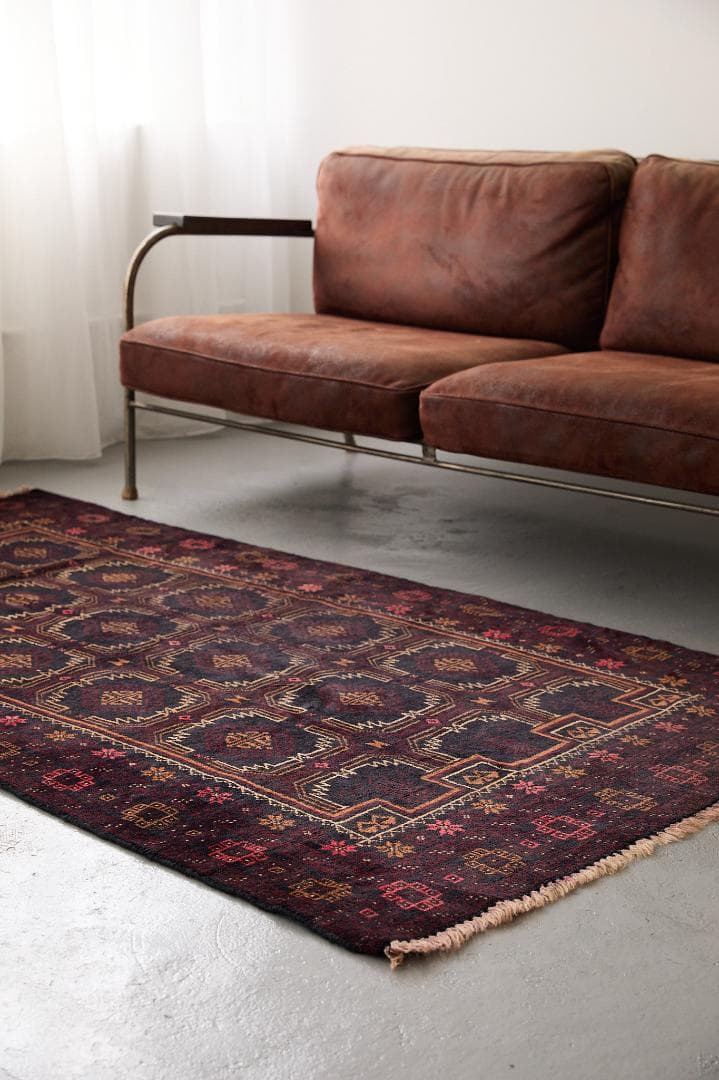 ヴィンテージラグ　トライバルラグ　バルーチ族（198×107cm）黒　紺　赤