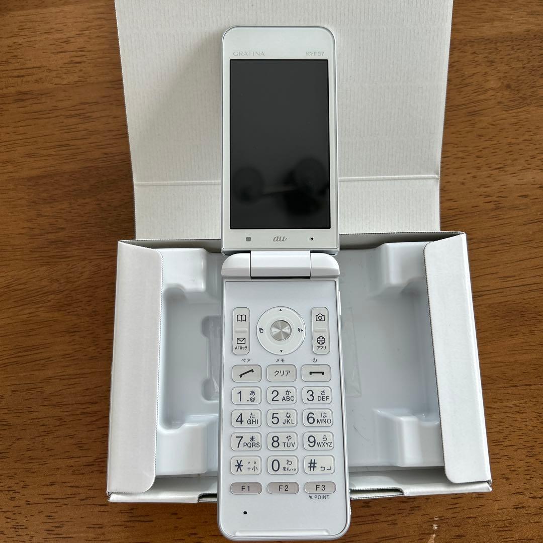 グラティーナGRATINA 本体 未使用　KYF37SWA