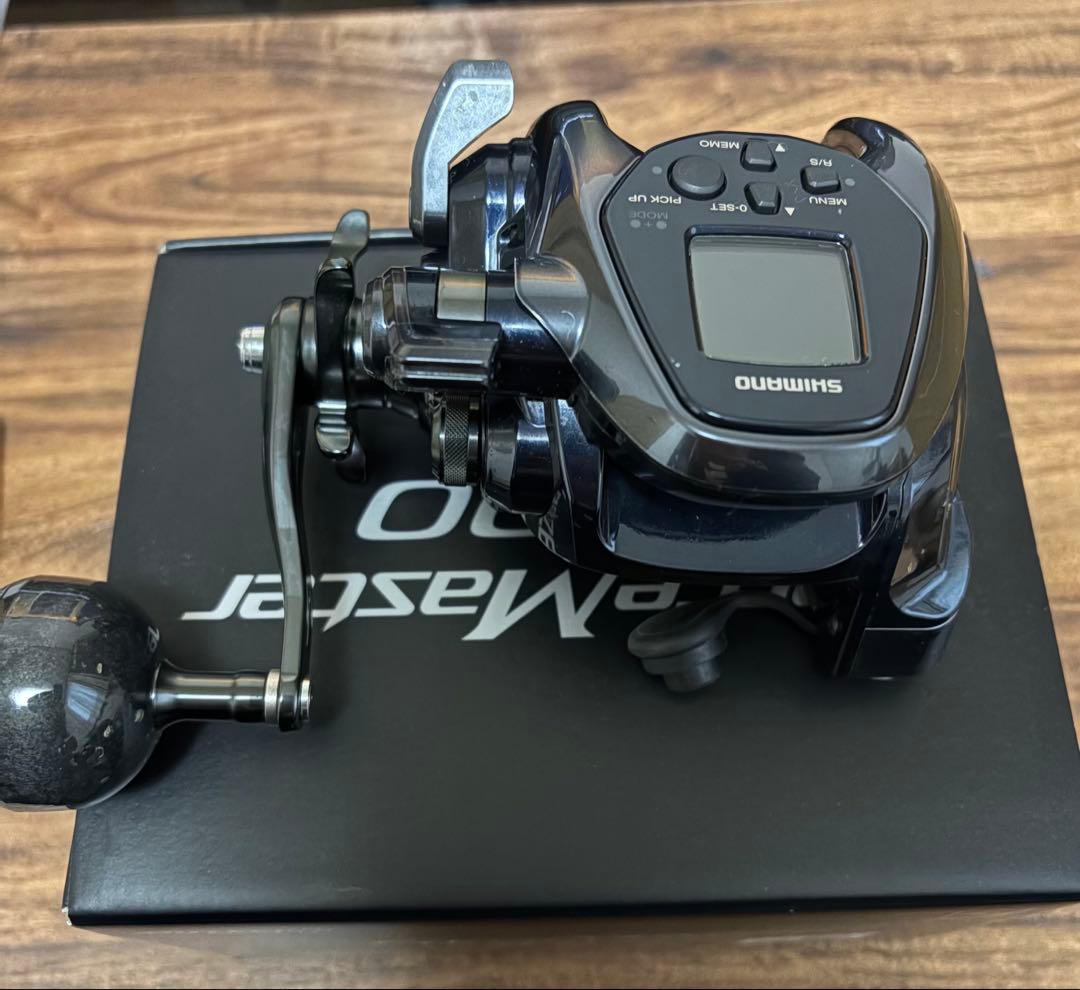 SHIMANO 電動リール デジタルディスプレイ付き