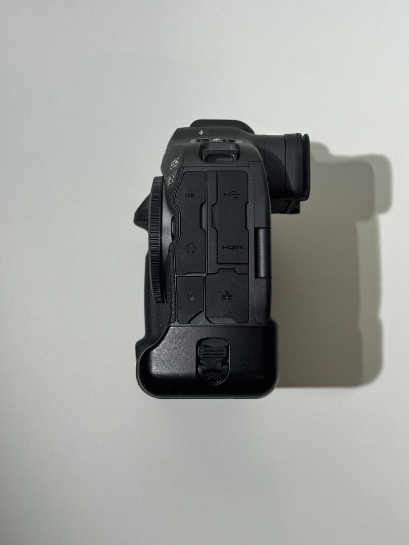 【最終値下げ・おまけ付】Canon EOS R3 ミラーレスカメラ 本体