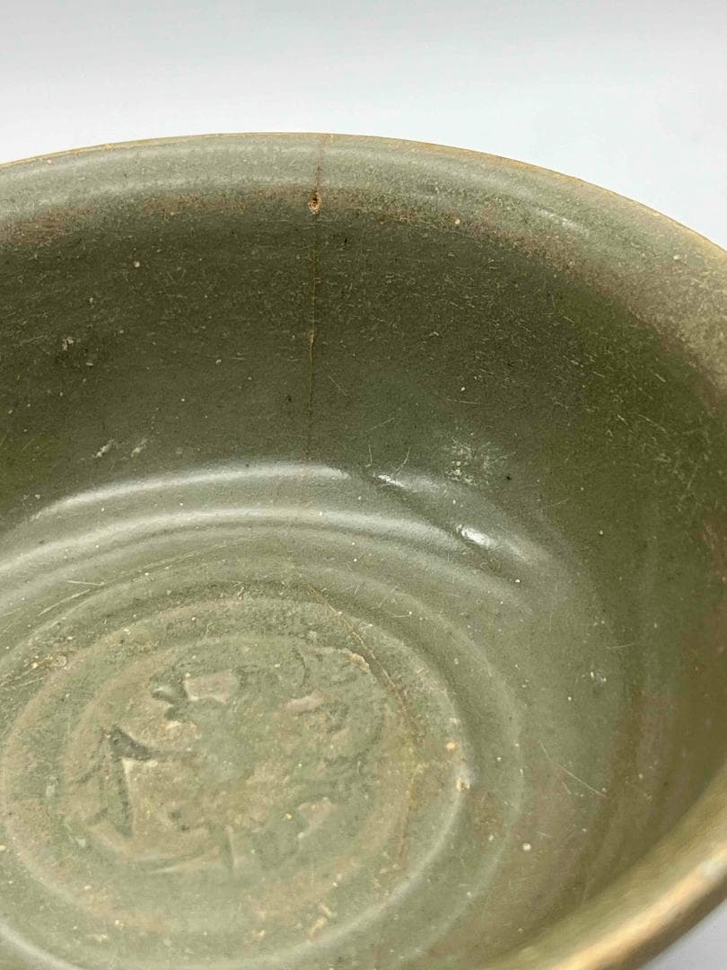 宋から元時代 青磁 龍泉窯暗刻模様弦文碗　鉢　茶碗　唐物　古賞物(E-94)