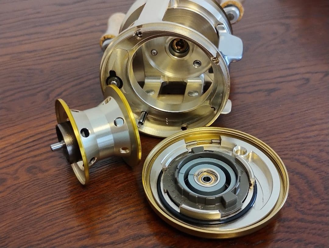 ダイワ　DAIWA　ミリオネア　CVZ205