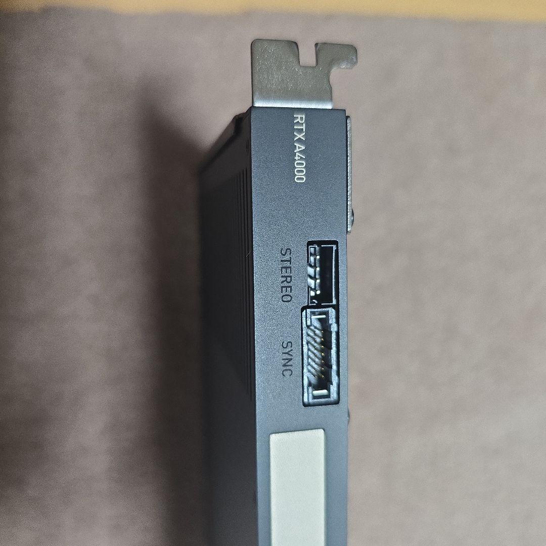 NVIDIA RTX A4000 グラフィックボード
