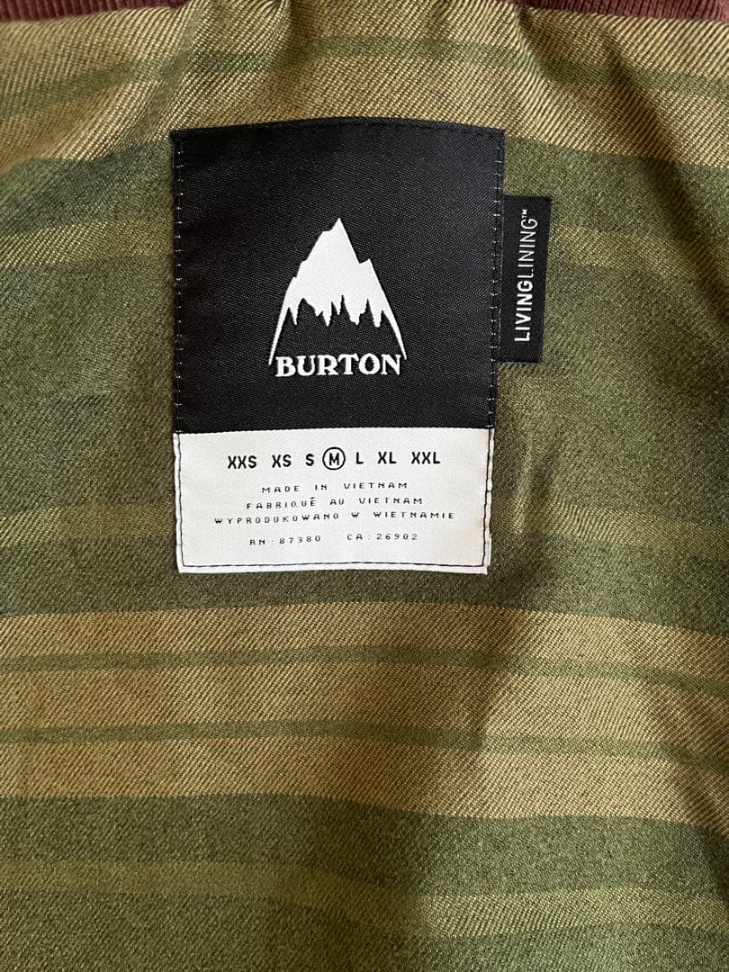 BURTON フード付きスノーボードウェア　カーキ色ジャケット