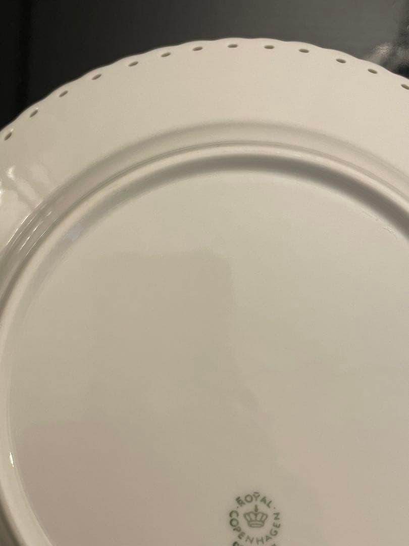 ロイヤルコペンハーゲン ブルーフルーテッド フルレース プレート 20cm