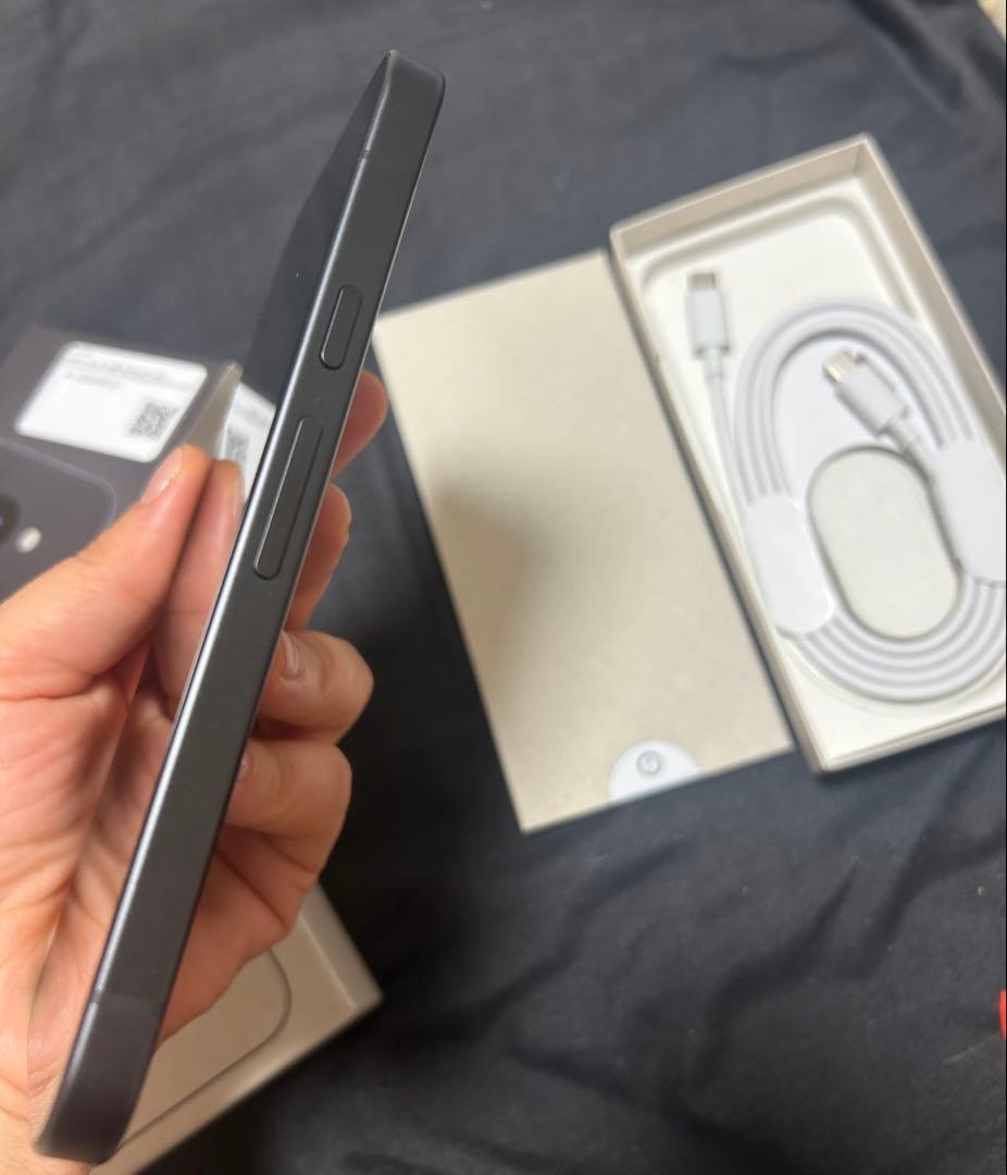 Google Pixel 9a ブラック本体 USB-Cケーブル付き