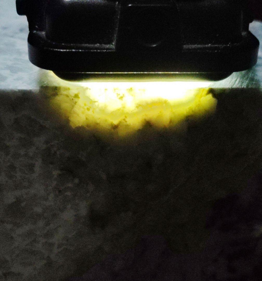 ★翡翠原石★糸魚川硬玉【小滝・川ズレ・転石カット3.6kg】