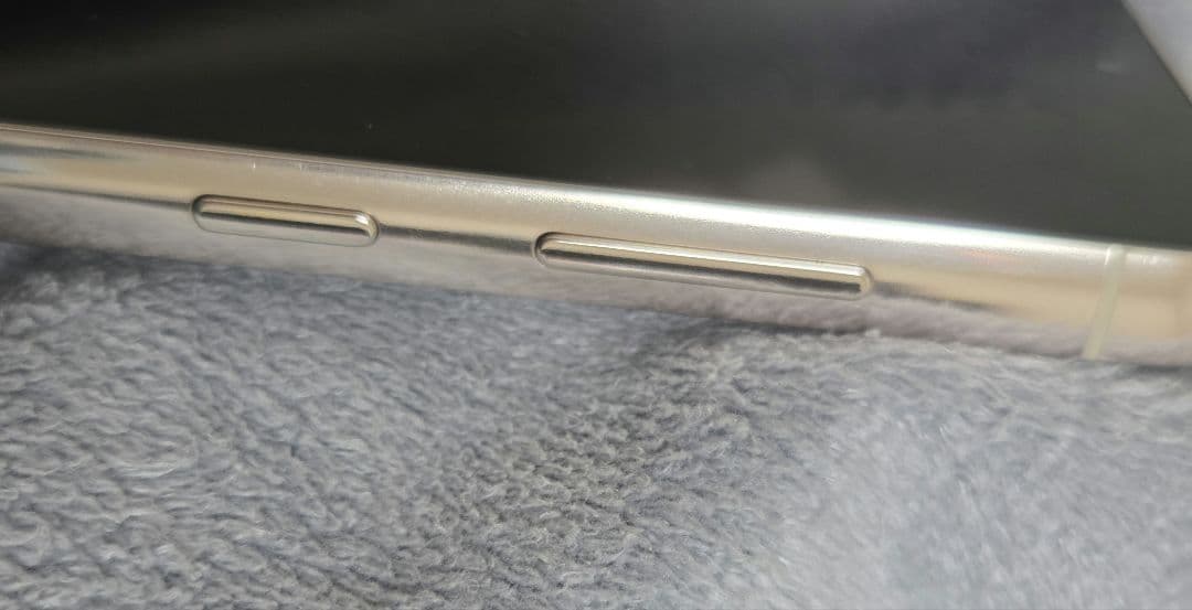 Galaxy s23 au版SIMフリー クリーム