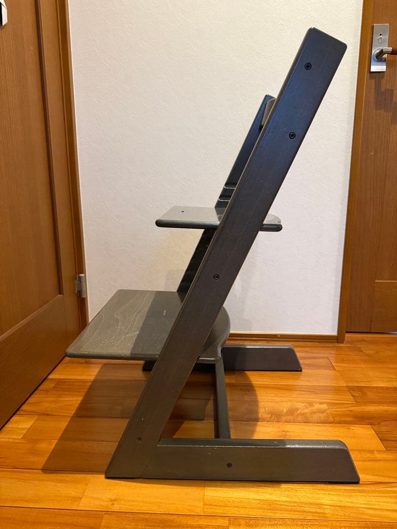 廃盤色　ウォールナット　ストッケ　トリップ　トラップ　ベビーチェア　百貨店購入