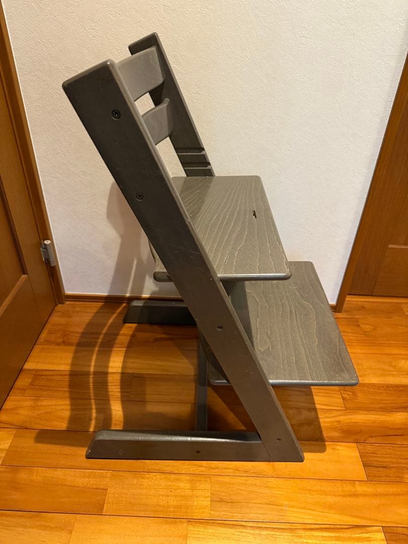 廃盤色　ウォールナット　ストッケ　トリップ　トラップ　ベビーチェア　百貨店購入