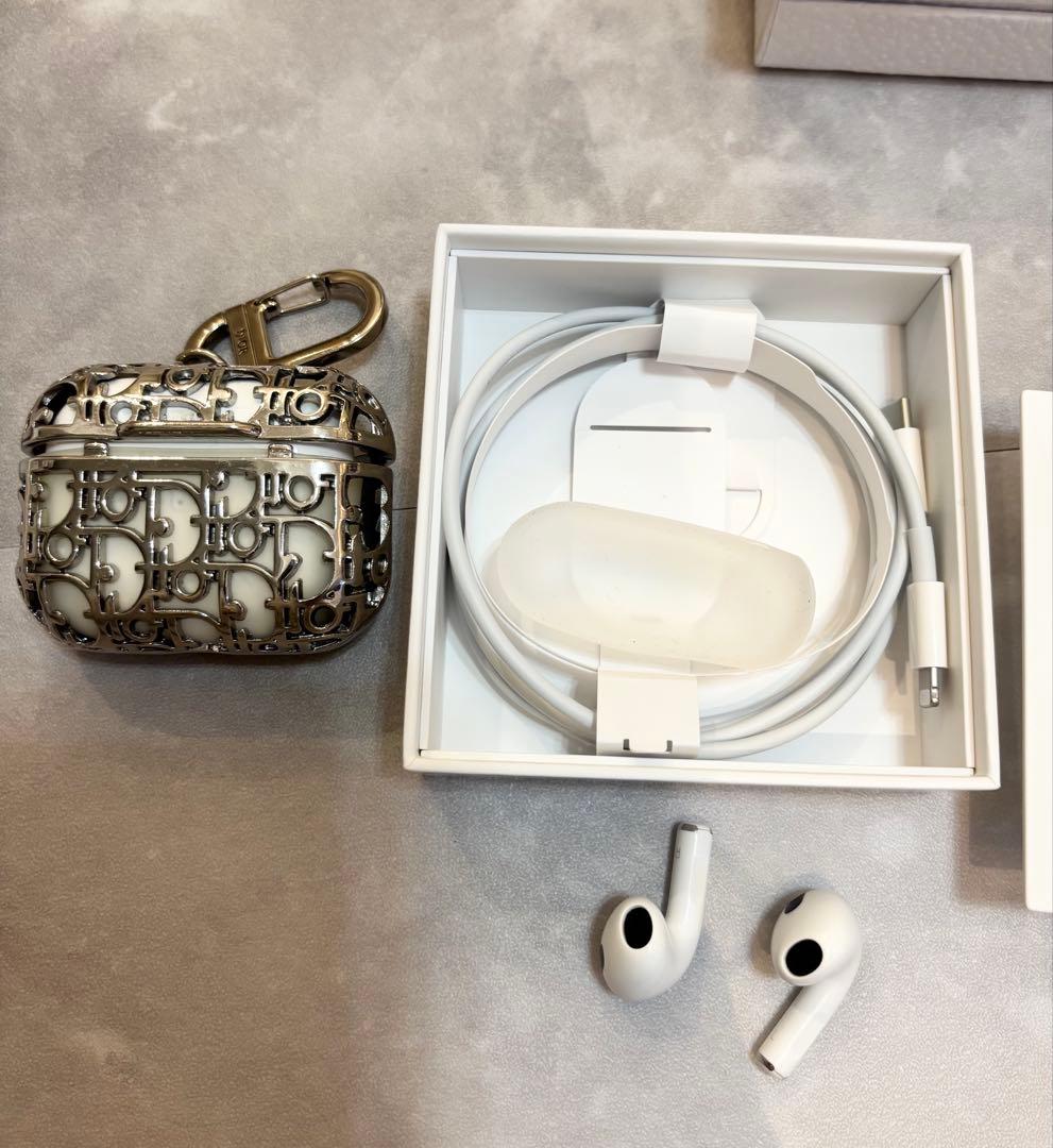 純正AirPods第3世代本体 Diorロゴ入りケース
