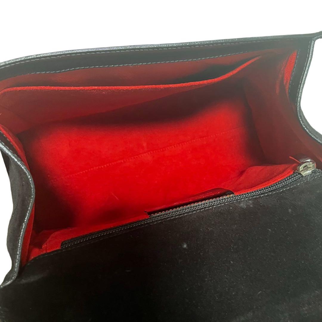 ふー✨ Salvatore Ferragamo ブラックハンドバッグ