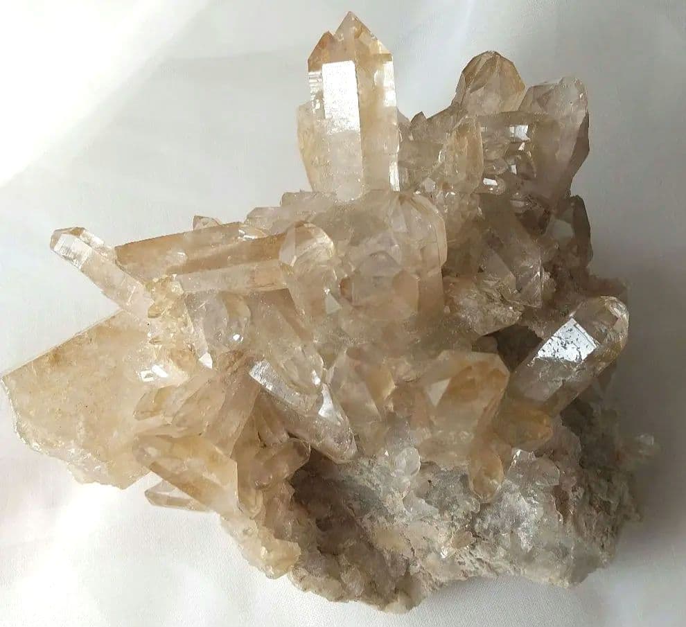 ブラジル産 虹入り スモーキータンジェリンクォーツ クラスター L