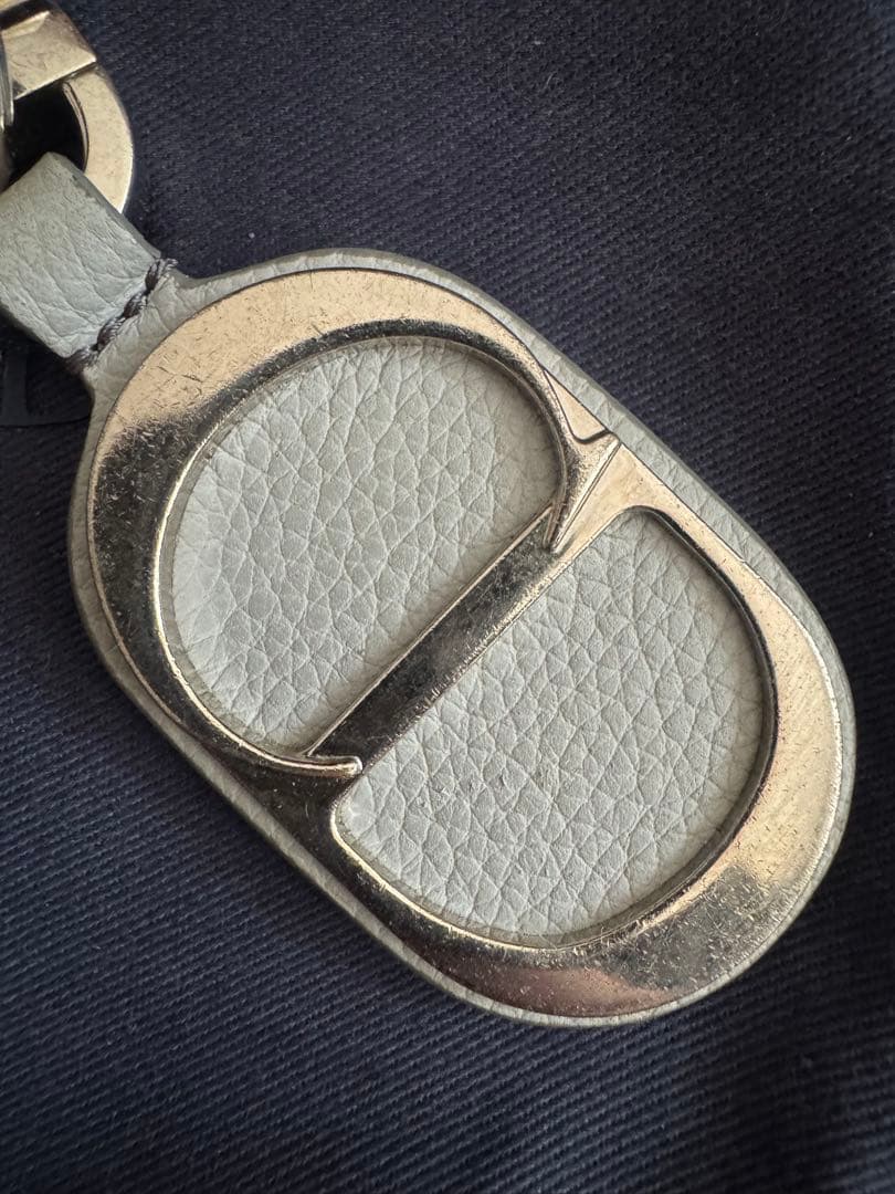 Dior グレー レザー キーホルダー