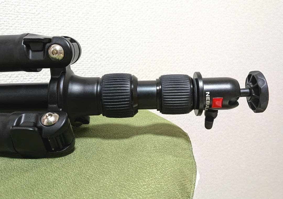 【中古】Anker Nebula Cosmos 三脚スタンド付き