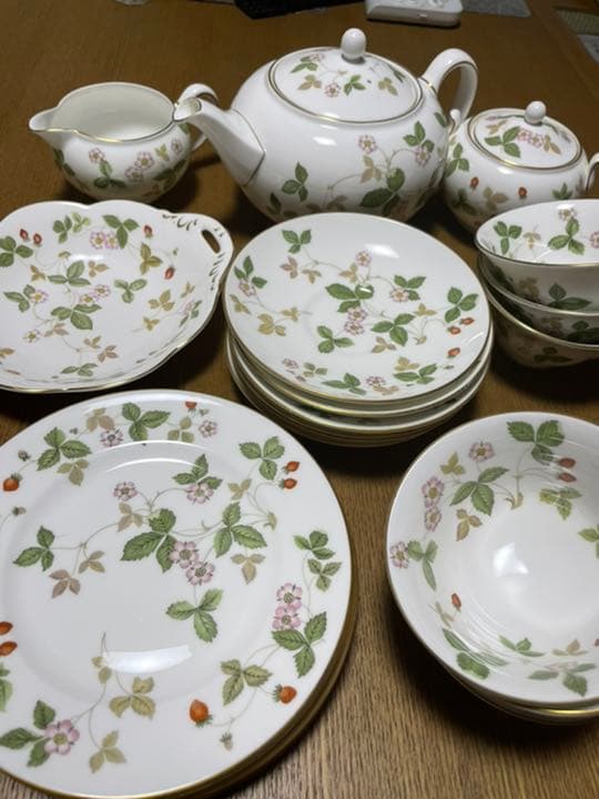 ウェッジウッド　ワイルドストロベリー　アンティークティーセット　計22点