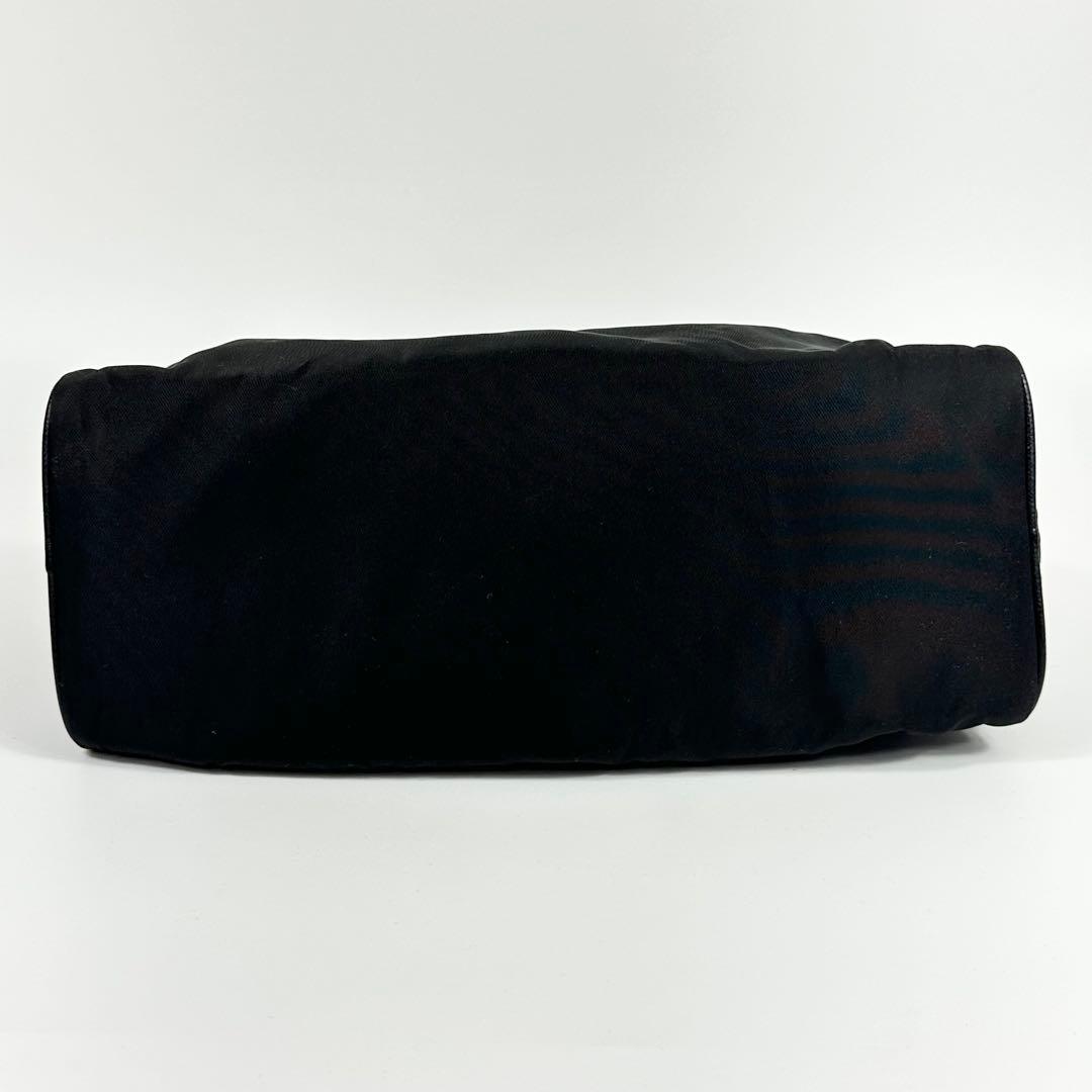 PRADA ワンショルダーバッグ レザーナイロン 3角ロゴ