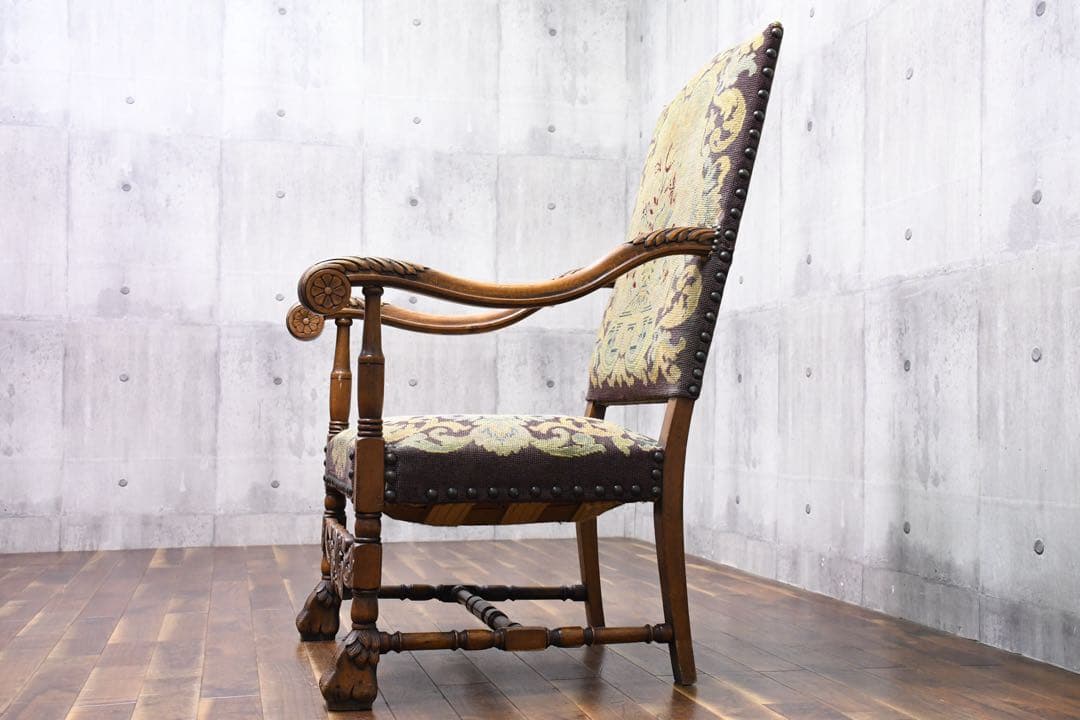 EIC26 英国アンティーク カービング アームチェア オーク無垢材 プチポワン