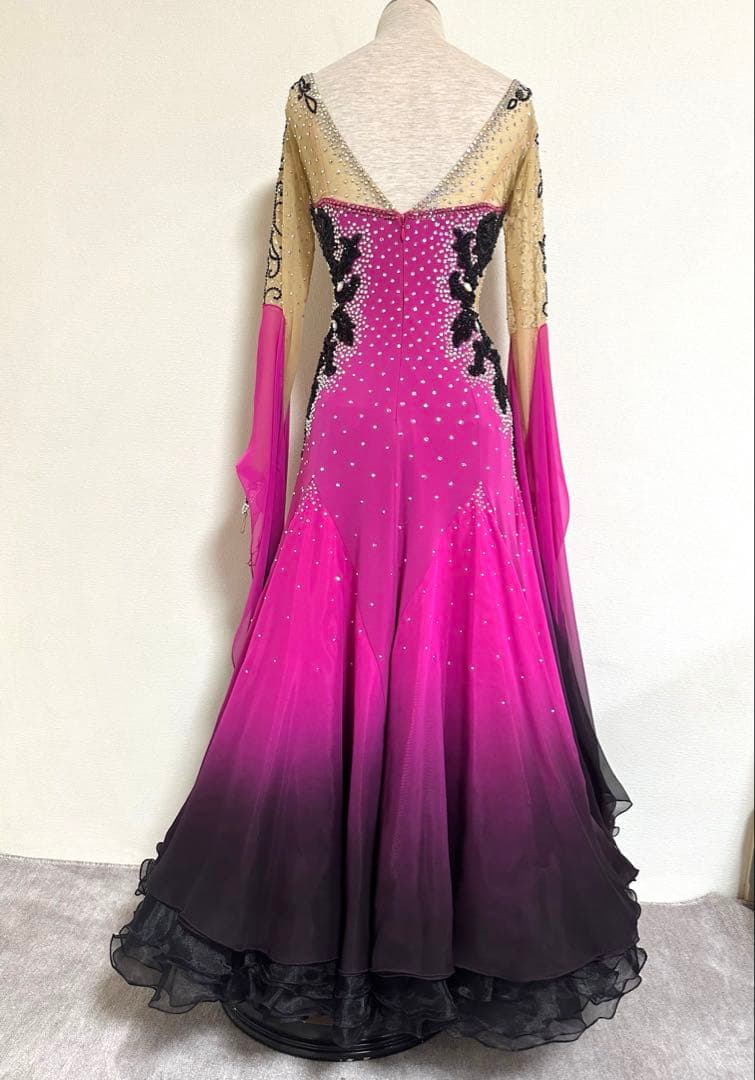 白樺ドレス　社交ダンスドレス　ピンク×ブラックグラデーション