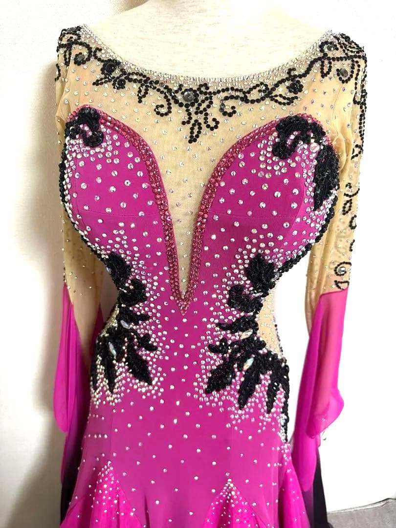 白樺ドレス　社交ダンスドレス　ピンク×ブラックグラデーション