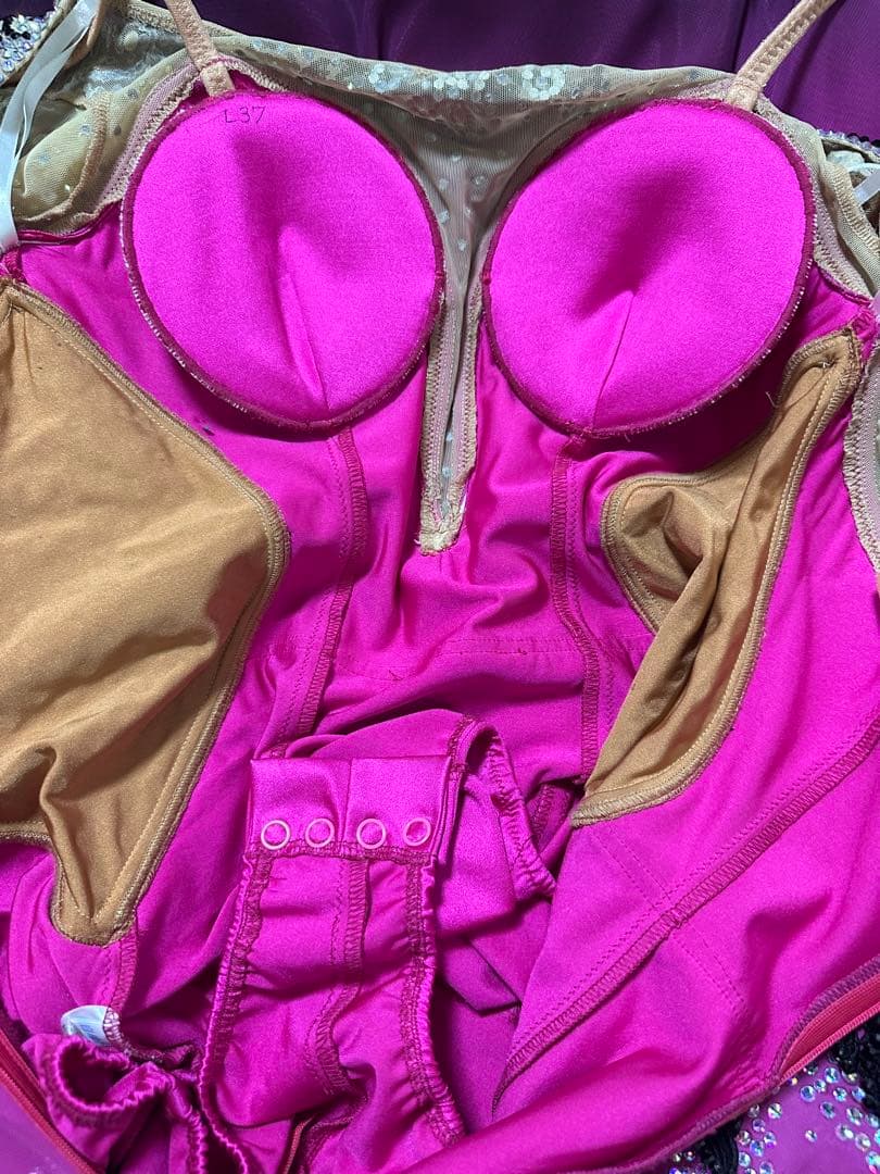 白樺ドレス　社交ダンスドレス　ピンク×ブラックグラデーション