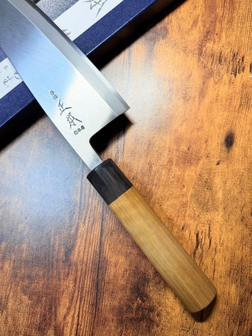 正本　出刃　包丁　本霞玉白鋼　7.5寸 水牛柄