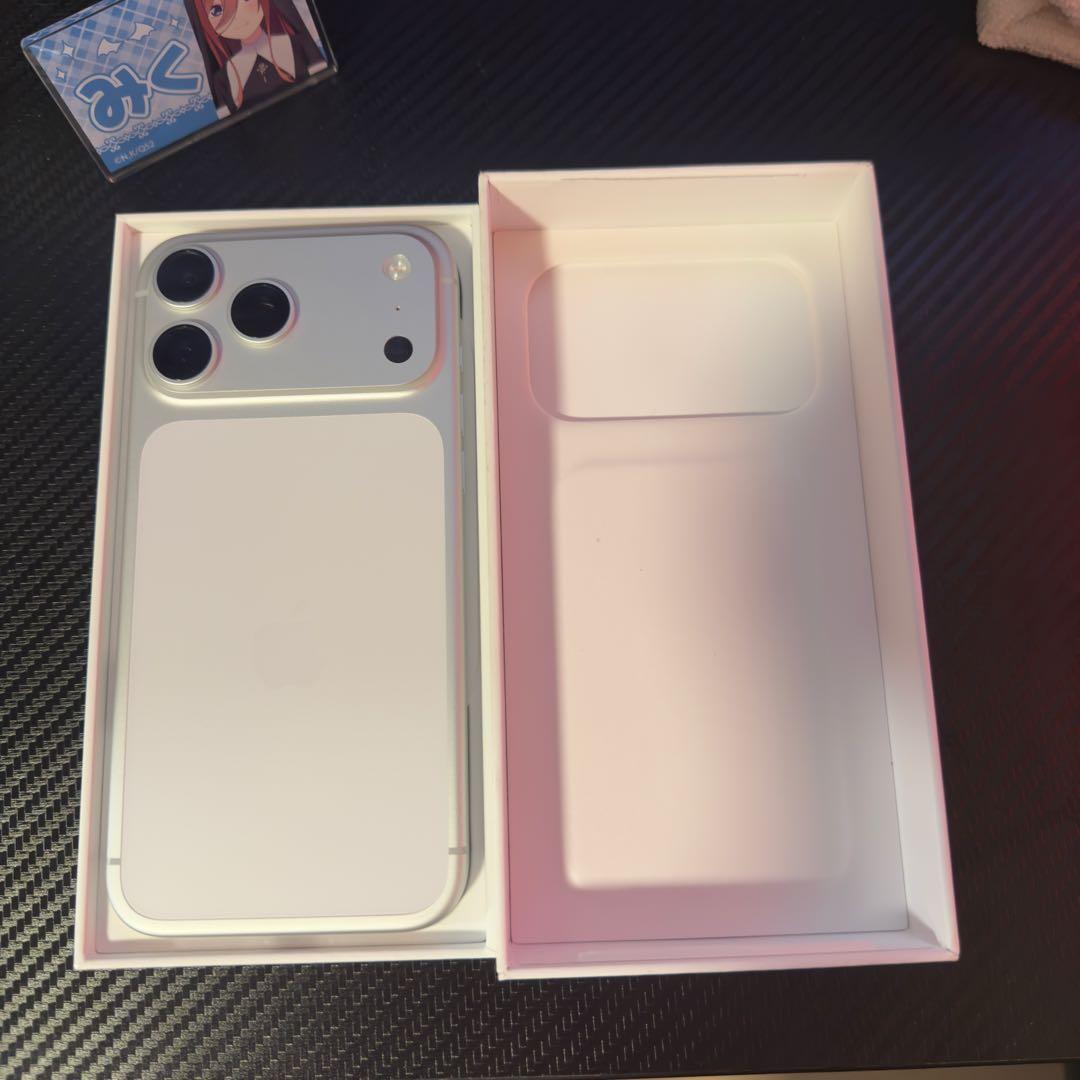 Apple iPhone 17 Pro Max 1TB ほぼ新品