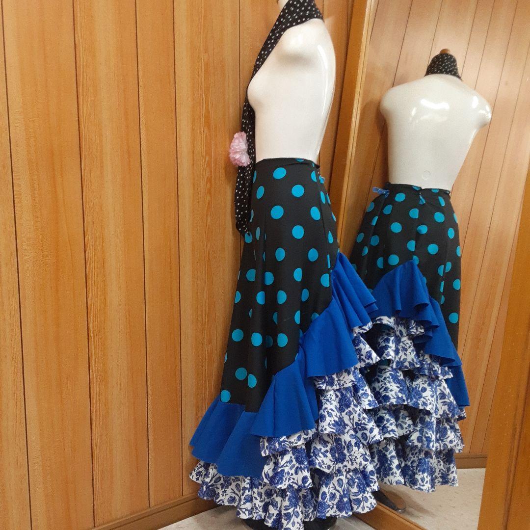 フラメンコ衣装　☆ファルダのみ　＊青/黒/白地青バラ柄フリルファルダ