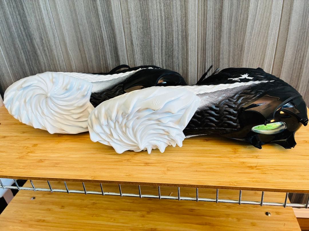 ⭐︎希少未使用⭐︎UNDER ARMOUR SPOTLIGHT PRO 2025 黒