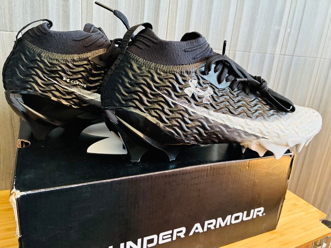 ⭐︎希少未使用⭐︎UNDER ARMOUR SPOTLIGHT PRO 2025 黒