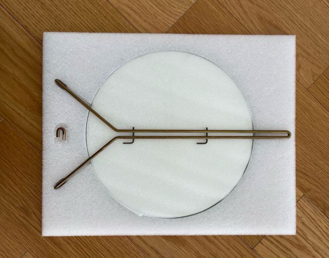 MOEBE WALL MIRROR ムーべ　ウォールミラー　φ30cm