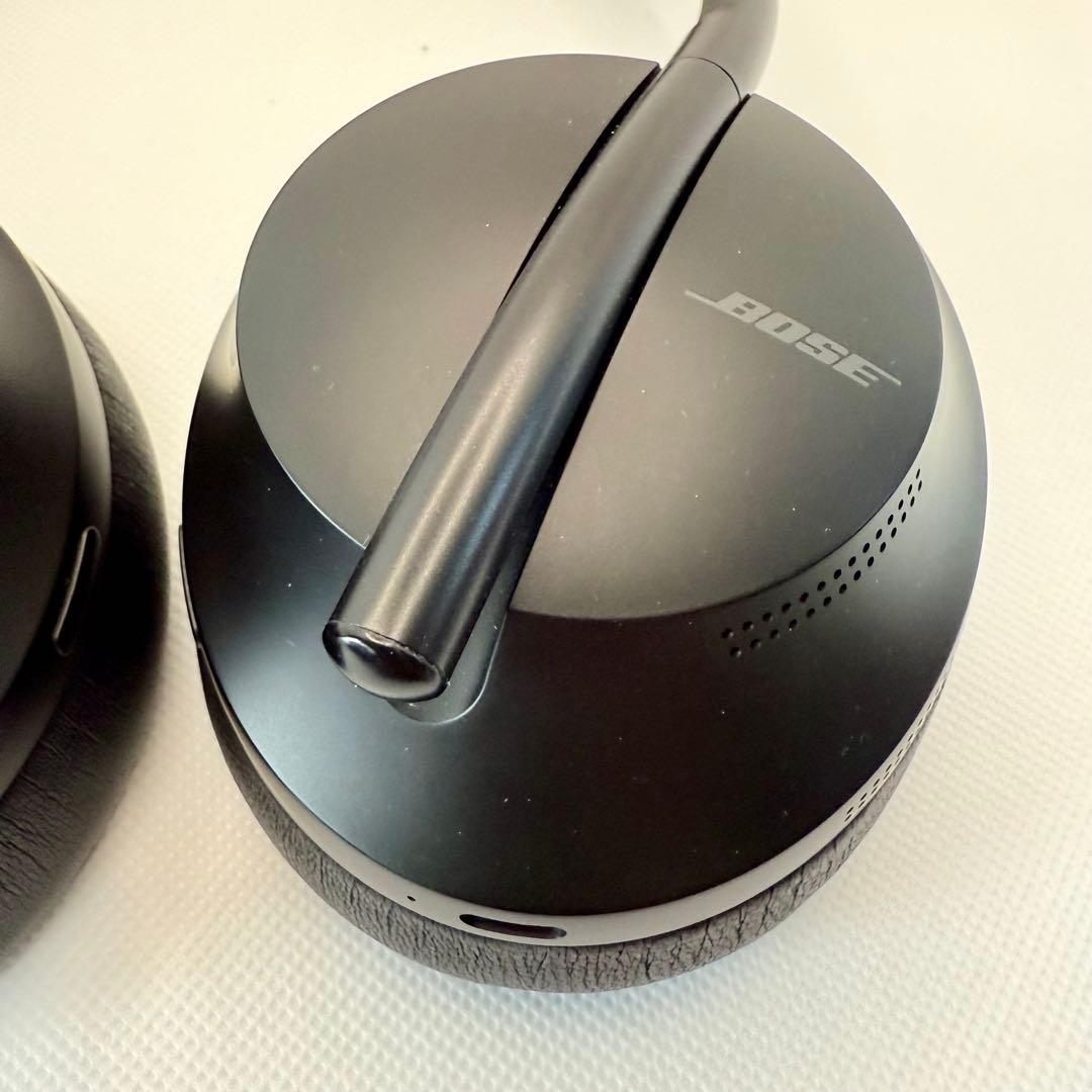 美品　Bose Noise Cancelling Headphones 700
