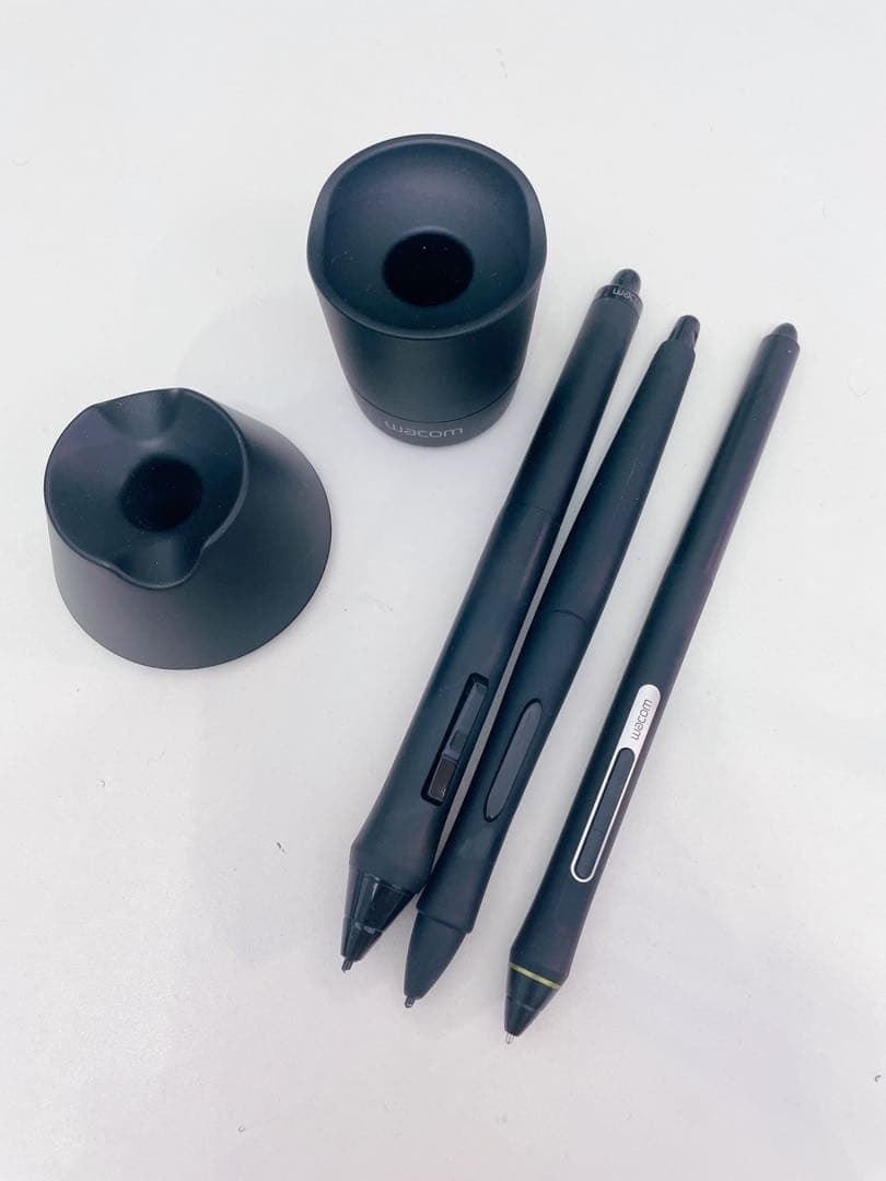 WACOM 液タブ Cintiq 22 FHD 　DTK2260K0D